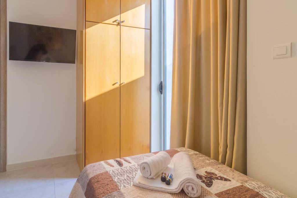 Renes Paradise Seahome - Afandou Beach, Rhodes 科林比亚 外观 照片