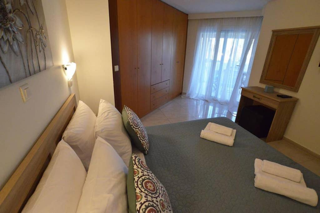 Renes Paradise Seahome - Afandou Beach, Rhodes 科林比亚 外观 照片